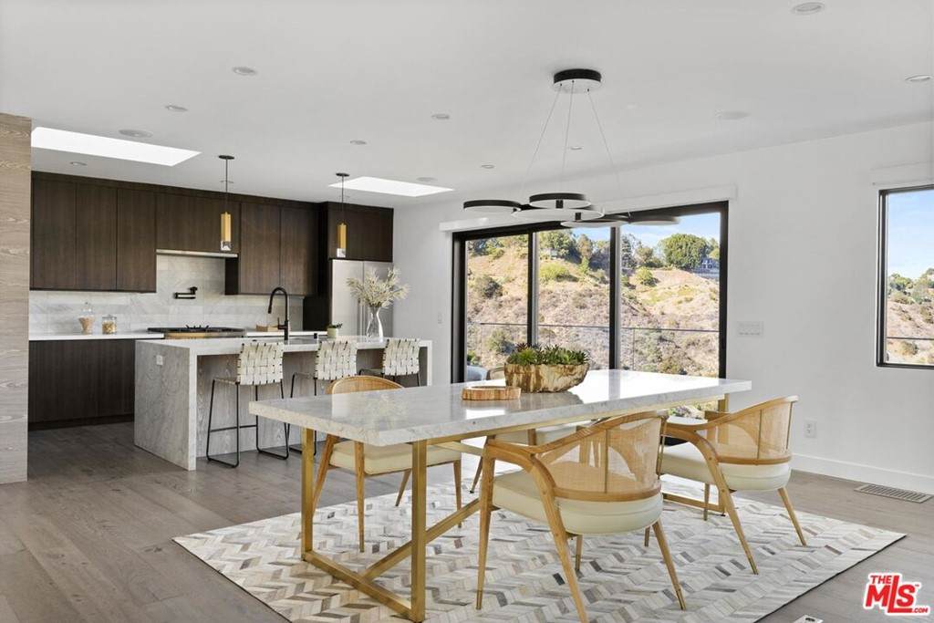 7853 Willow Glen Road - Photo 1