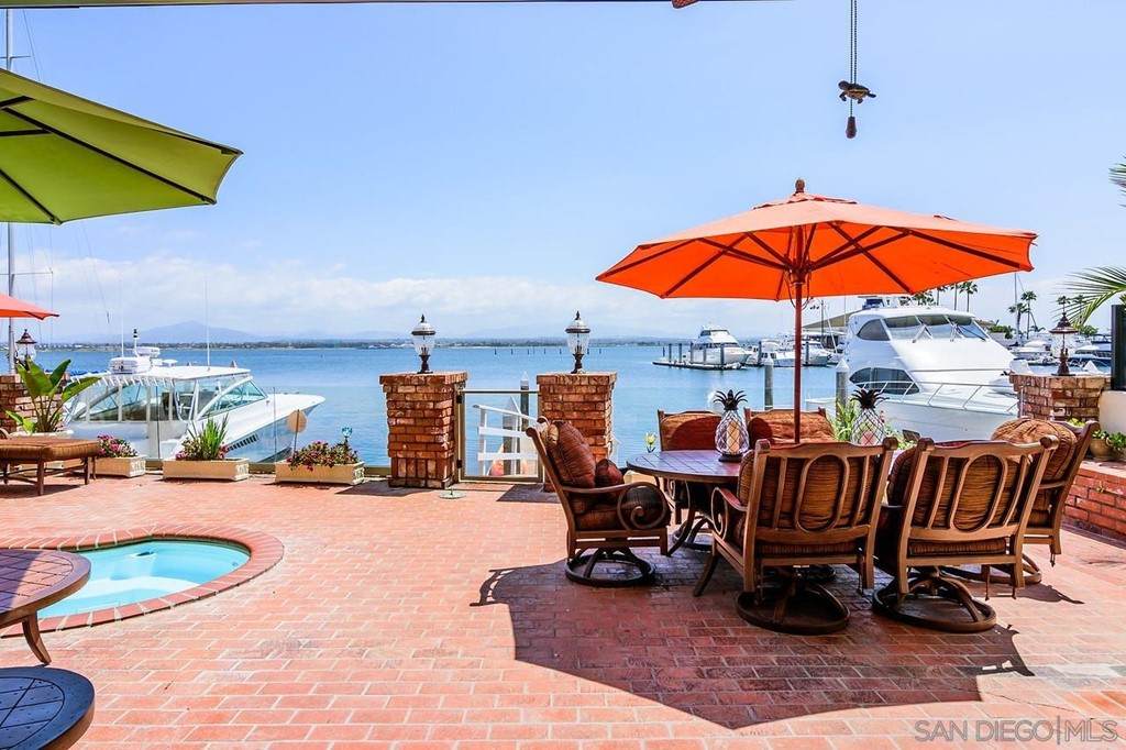 5 Sandpiper Strand - Photo 1