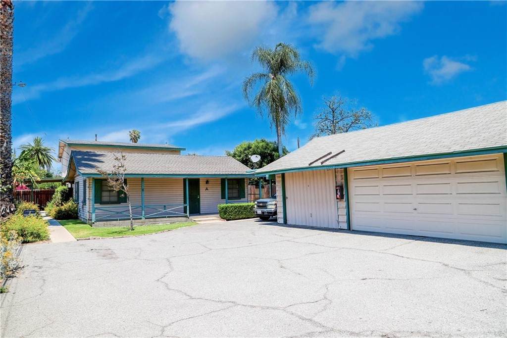 1617 Encino Avenue - Photo 1
