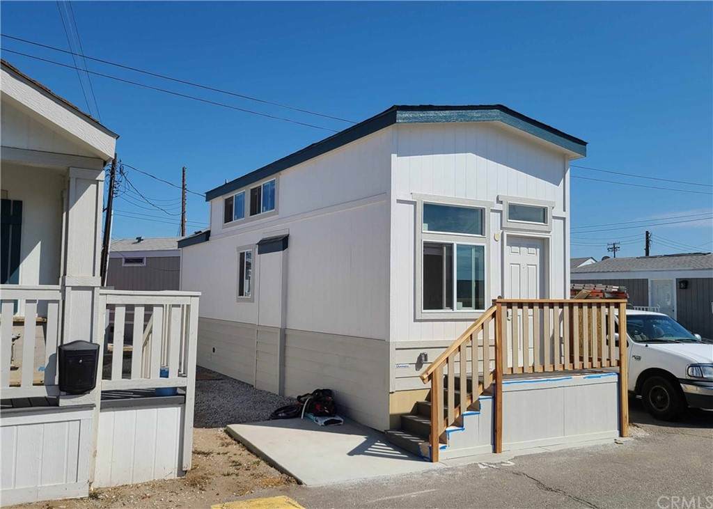 19548 Cypress Avenue - Photo 1
