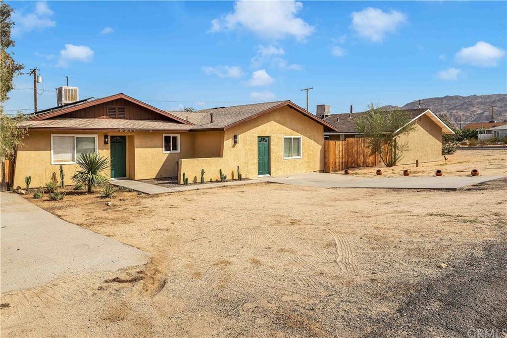 5579 Daisy Avenue - Photo 1