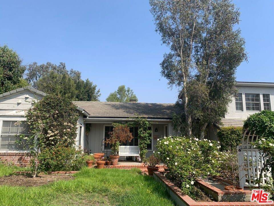 1043 Franklin Street - Photo 1