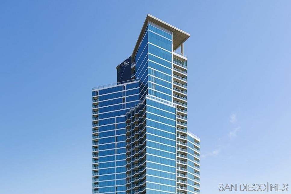 100 Park Plaza - Photo 1