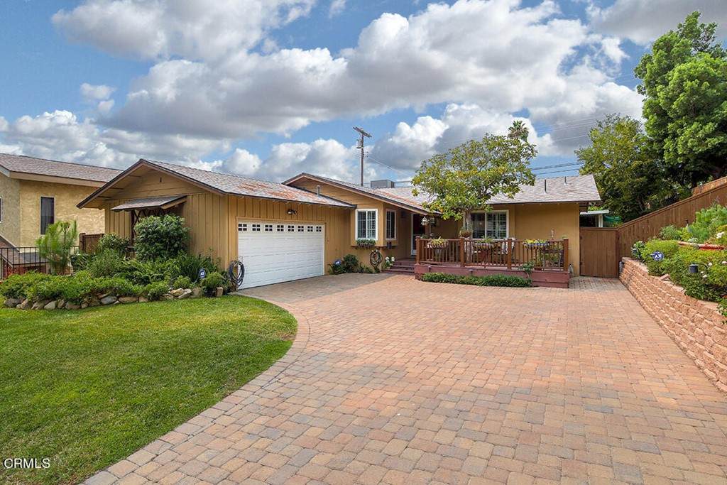 10811 Sevenhills Drive - Photo 1