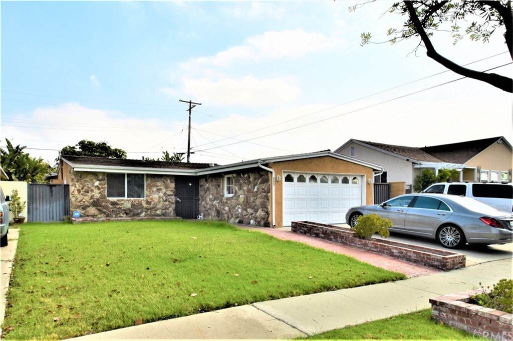14750 Doty Avenue - Photo 1