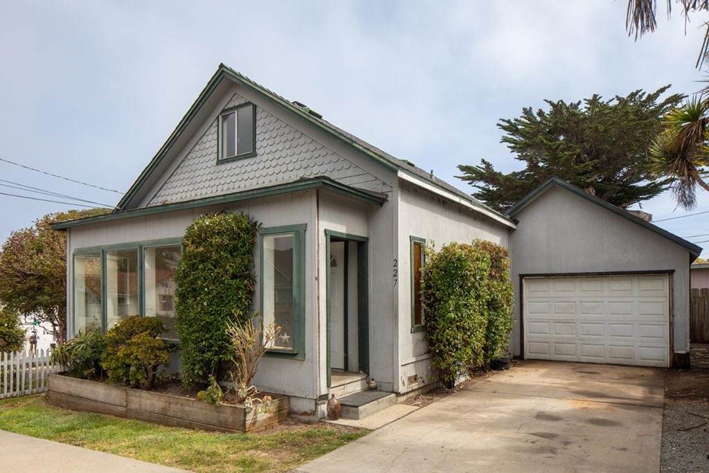 227 Cypress Avenue - Photo 1