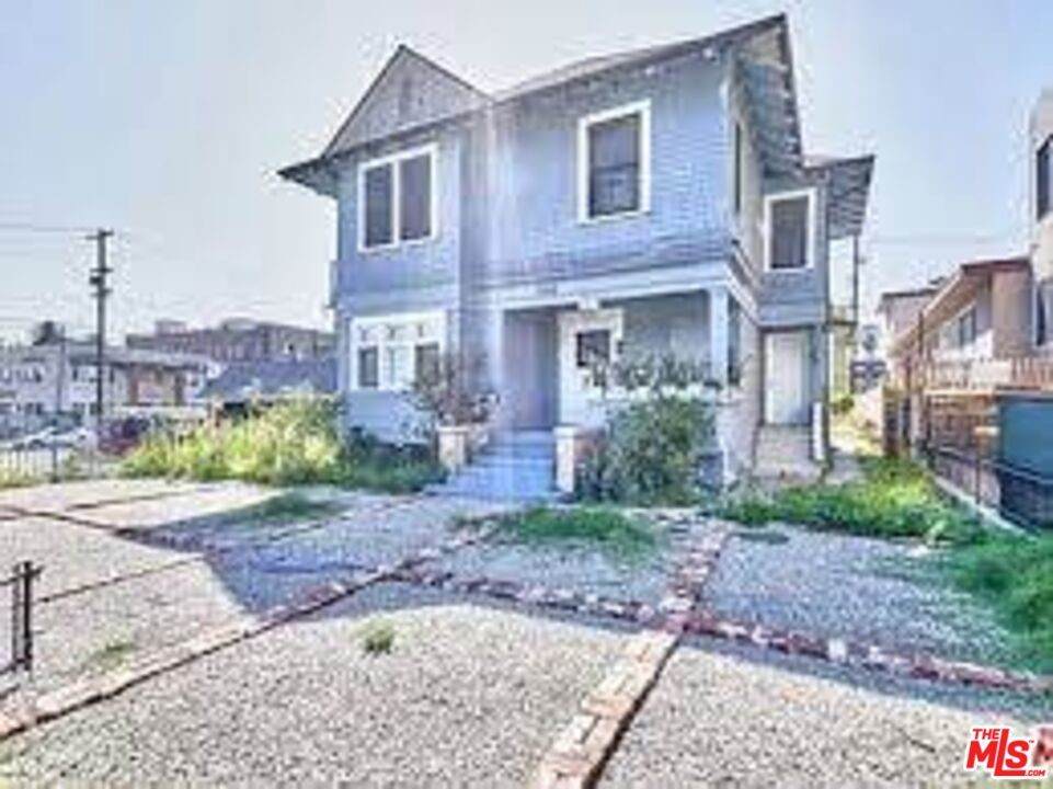 1045 Union Avenue - Photo 1