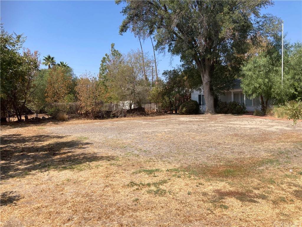 17463 Roscoe Boulevard - Photo 1