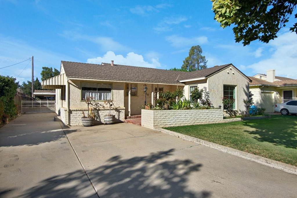 330 Monte Vista Place - Photo 1