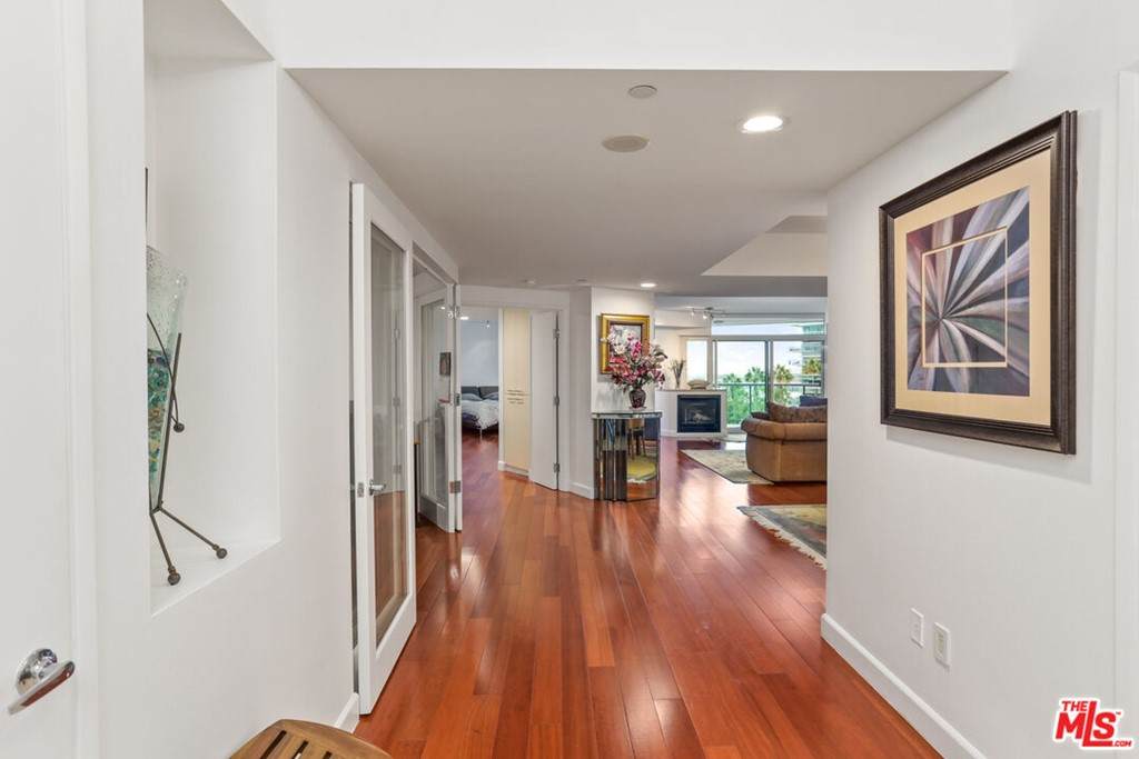 13600 Marina Pointe Drive - Photo 1