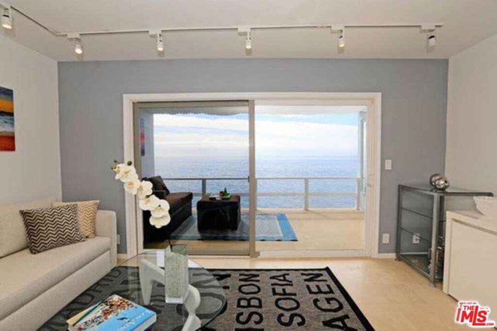 20638 Pacific Coast Highway - Photo 1