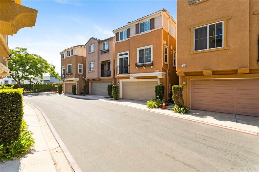 1310 Harmony Way - Photo 1