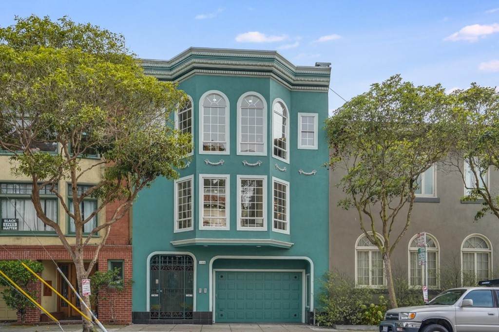 1149 Lake Street - Photo 1