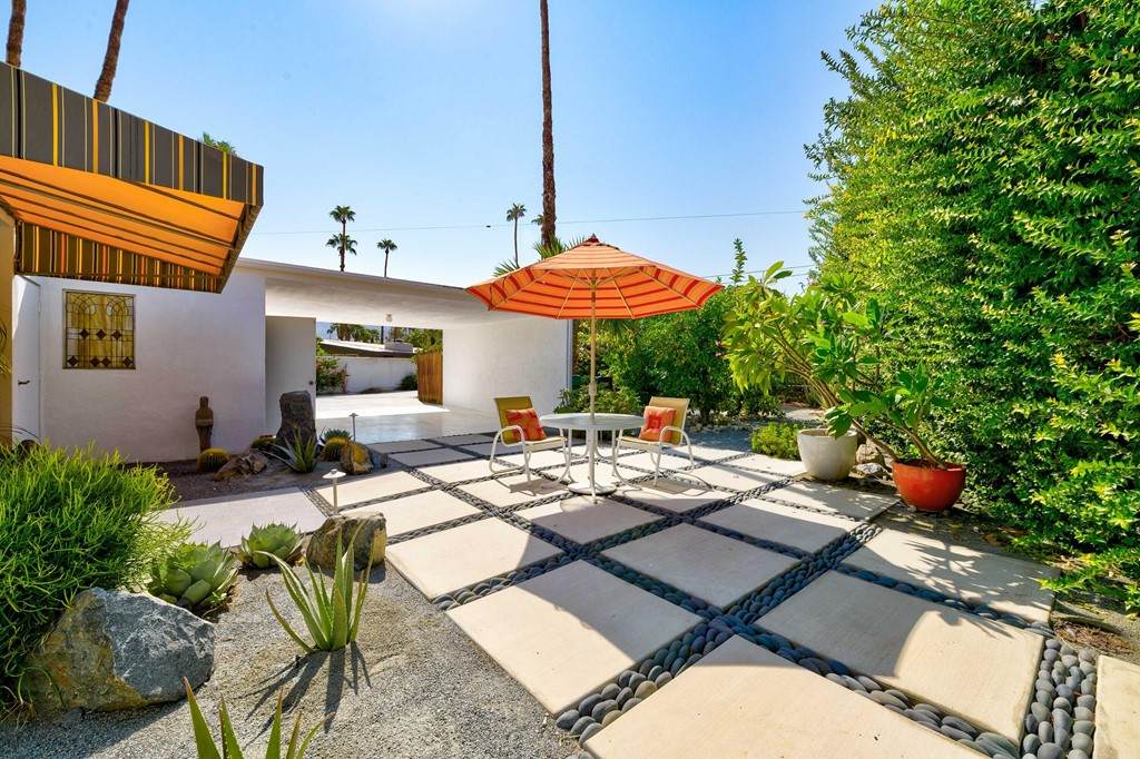 74576 Fairway Drive - Photo 1