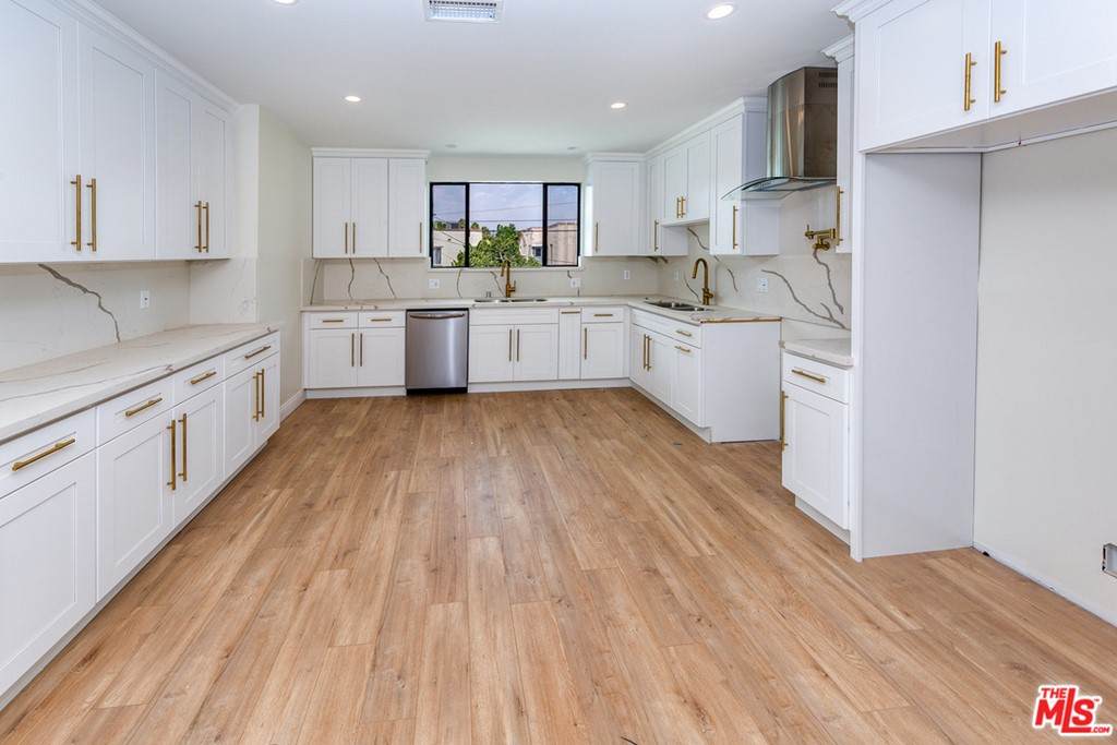 1609 Corning Street - Photo 1