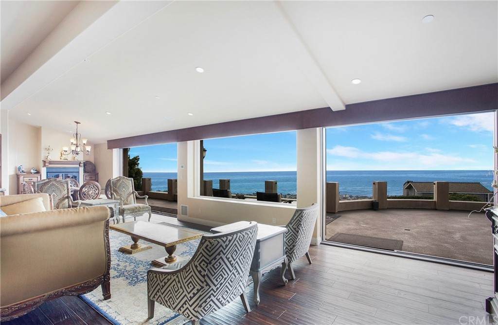 840 Canyon View Drive - Photo 1