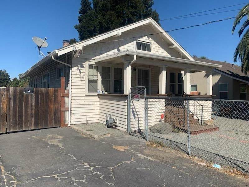 579 Virginia Street - Photo 1