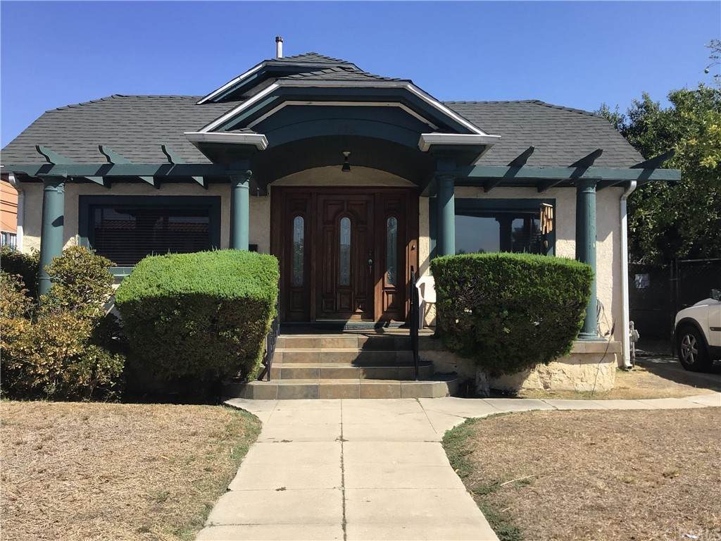 3978 Denker Avenue - Photo 1