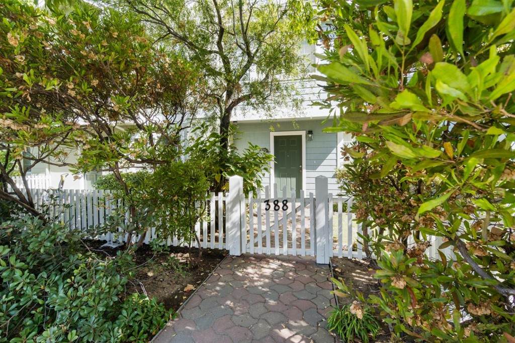 388 El Camino Real - Photo 1