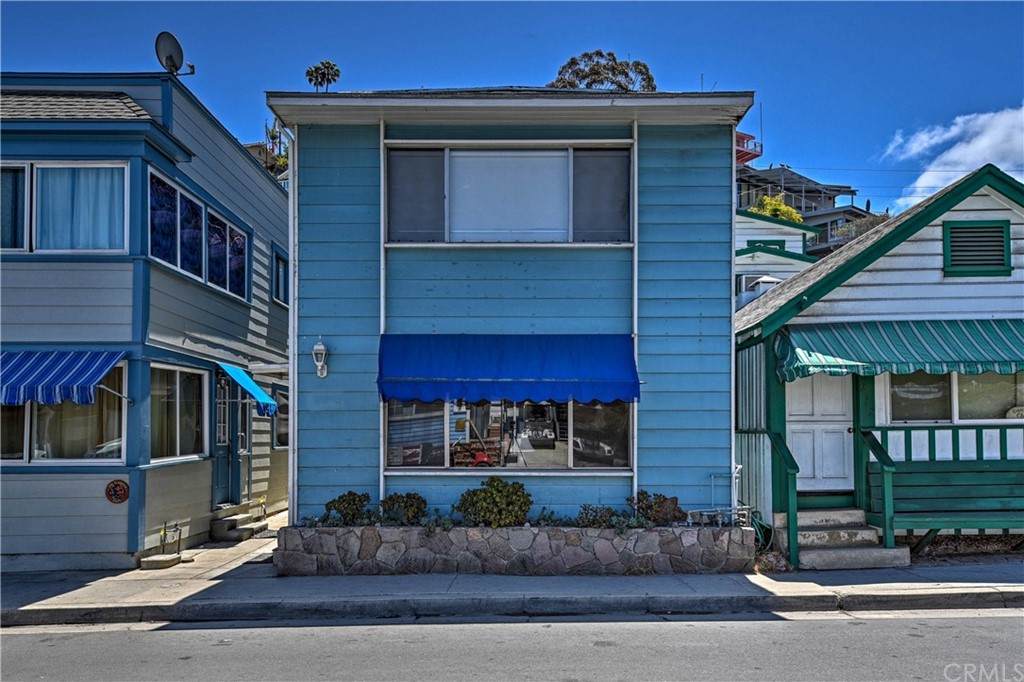 210 Claressa Avenue - Photo 1
