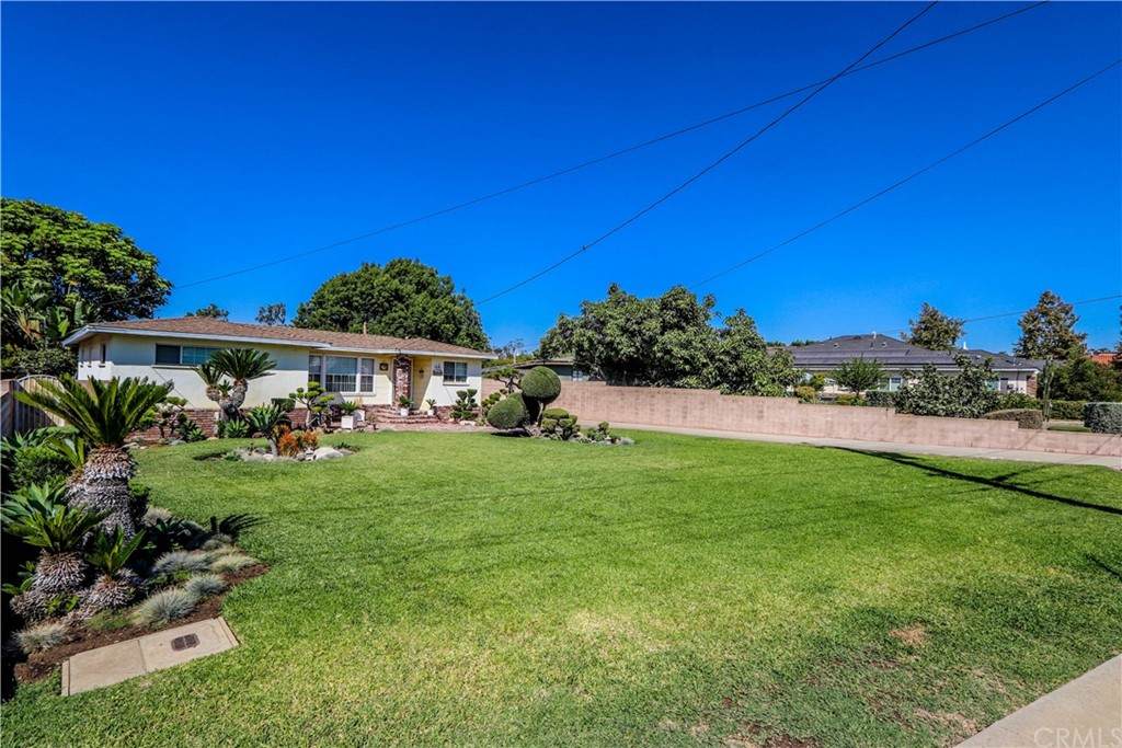 5639 Pioneer Boulevard - Photo 1
