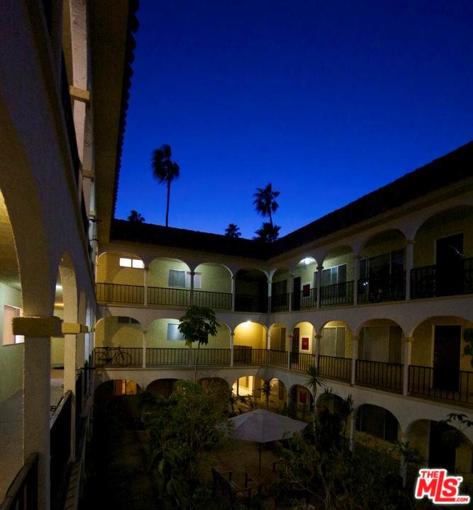 1033 6TH Street - Photo 1