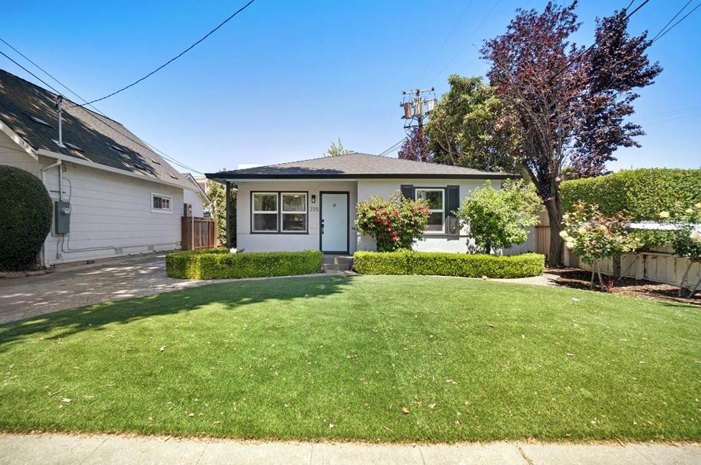 235 Topeka Avenue - Photo 1