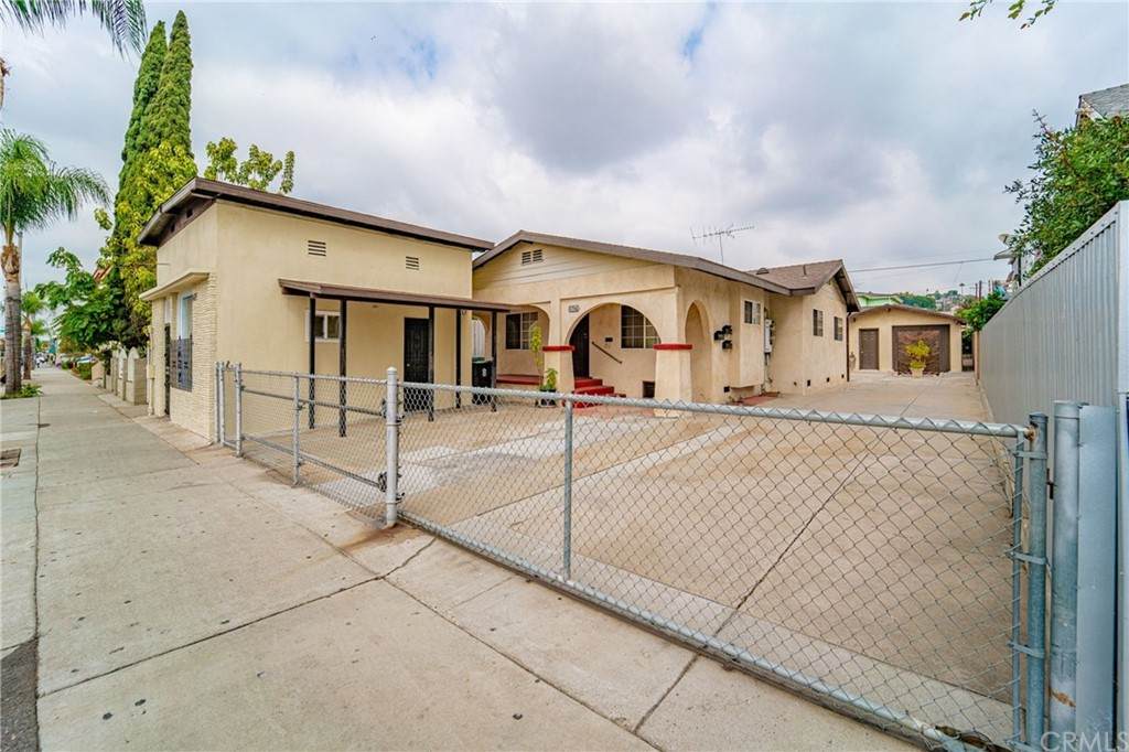 3635 Cesar E Chavez Avenue - Photo 1