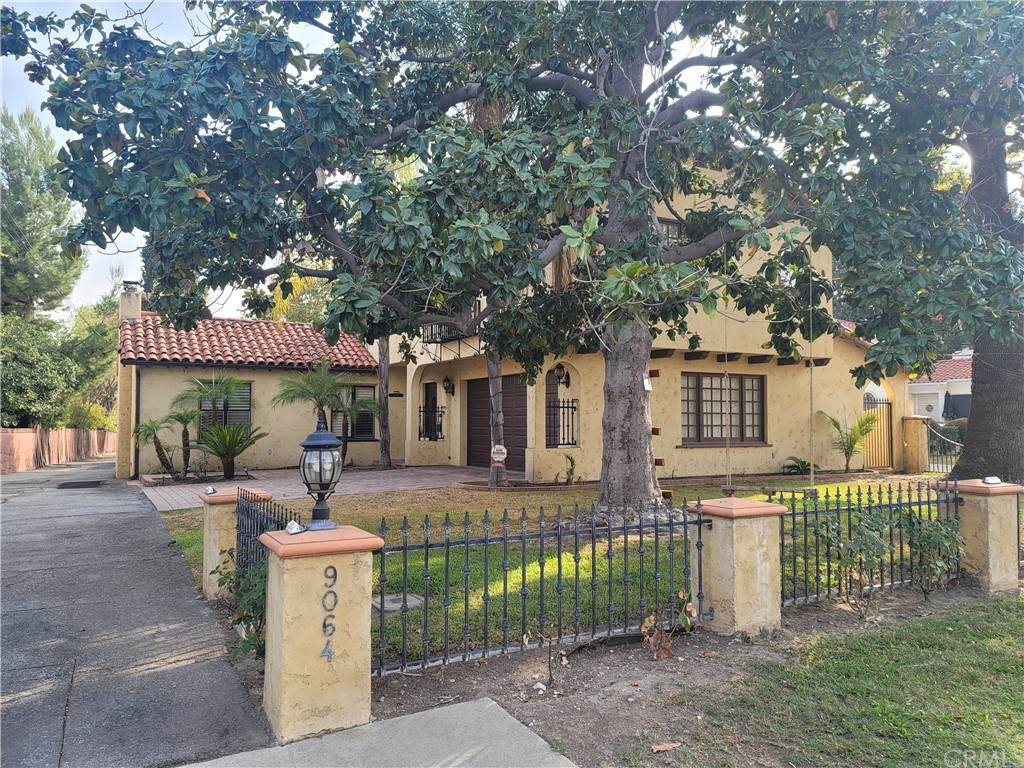 9064 Arcadia Avenue - Photo 1