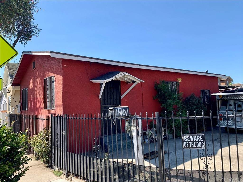 11701 Compton Avenue - Photo 1