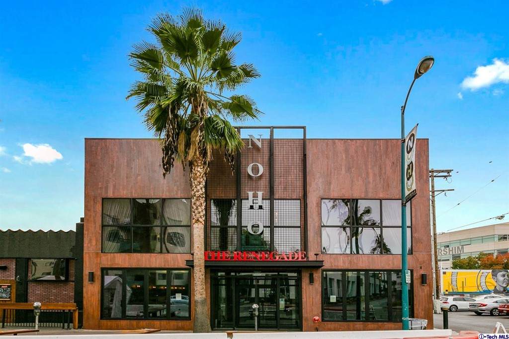 11136 Magnolia Boulevard - Photo 1