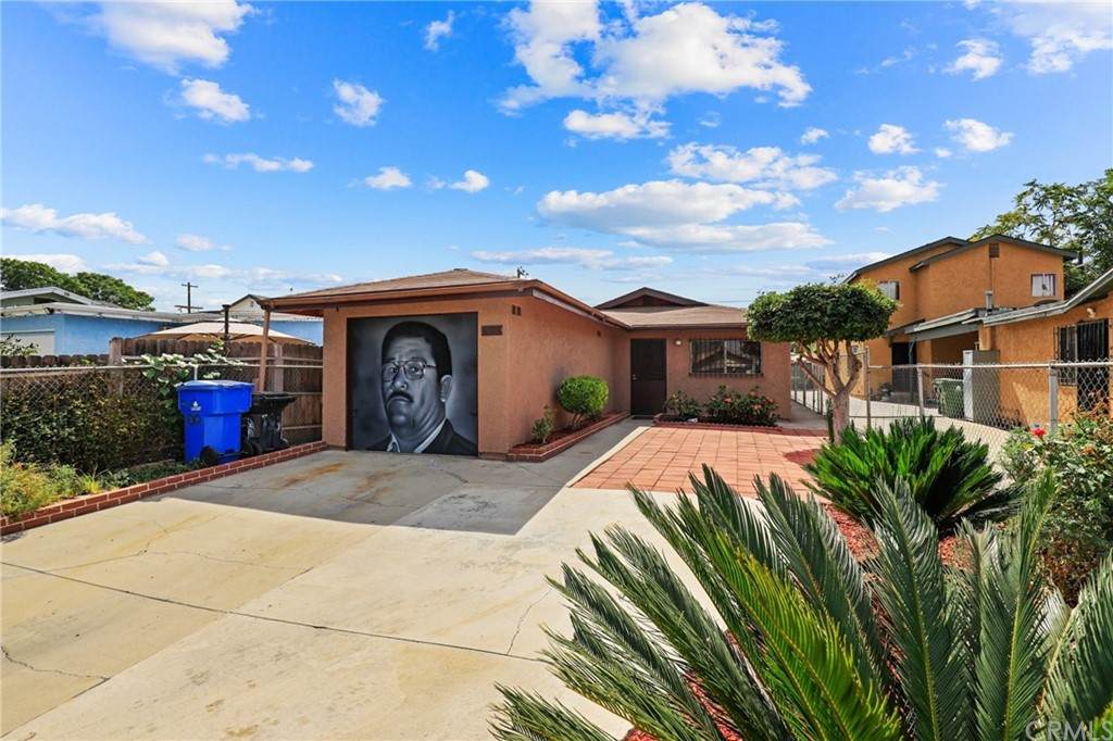 718 112th Street - Photo 1