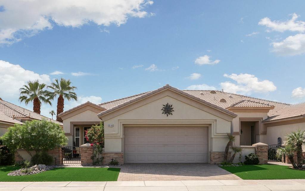 80449 Muirfield Drive - Photo 1