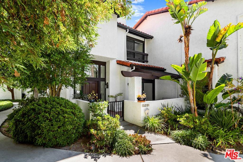 1671 Michael Lane - Photo 1