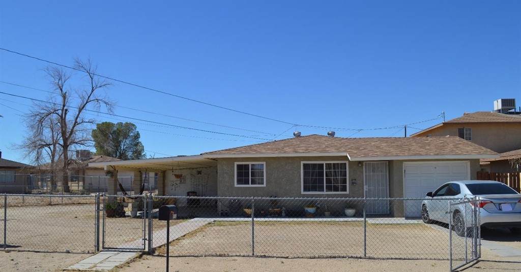 34182 Woods Avenue - Photo 1
