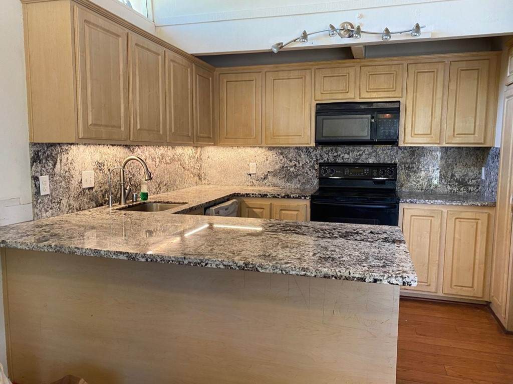 720 Blair Court - Photo 1