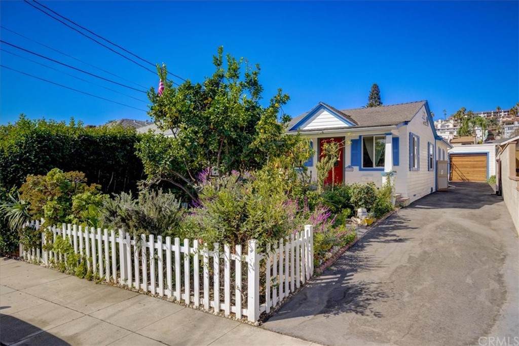 2625 Denison Avenue - Photo 1