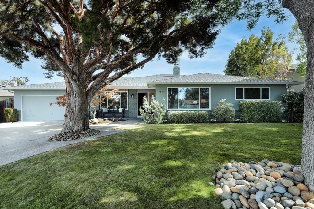 1951 Golden Way - Photo 1