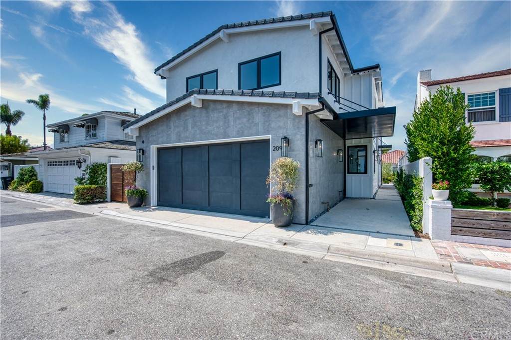 209 Via Mentone - Photo 1