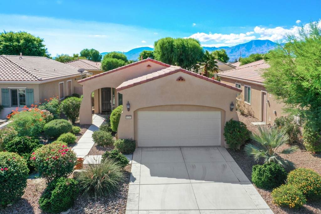 81569 Avenida De Baile - Photo 1