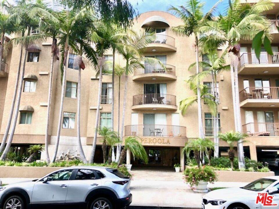 211 California Avenue - Photo 1