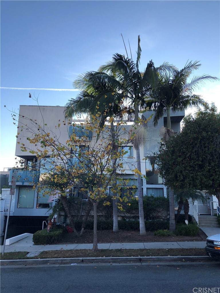 1148 Stanford Street - Photo 1