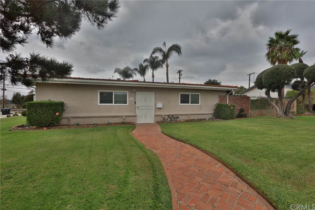 1563 Channelwood Drive - Photo 1
