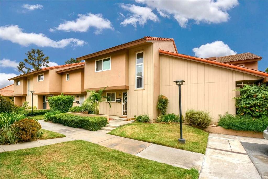 10627 Tamarack Way - Photo 1