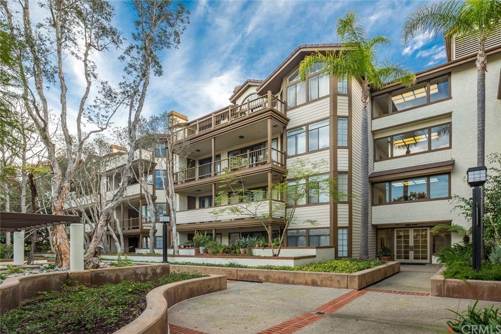 2563 Plaza Del Amo - Photo 1