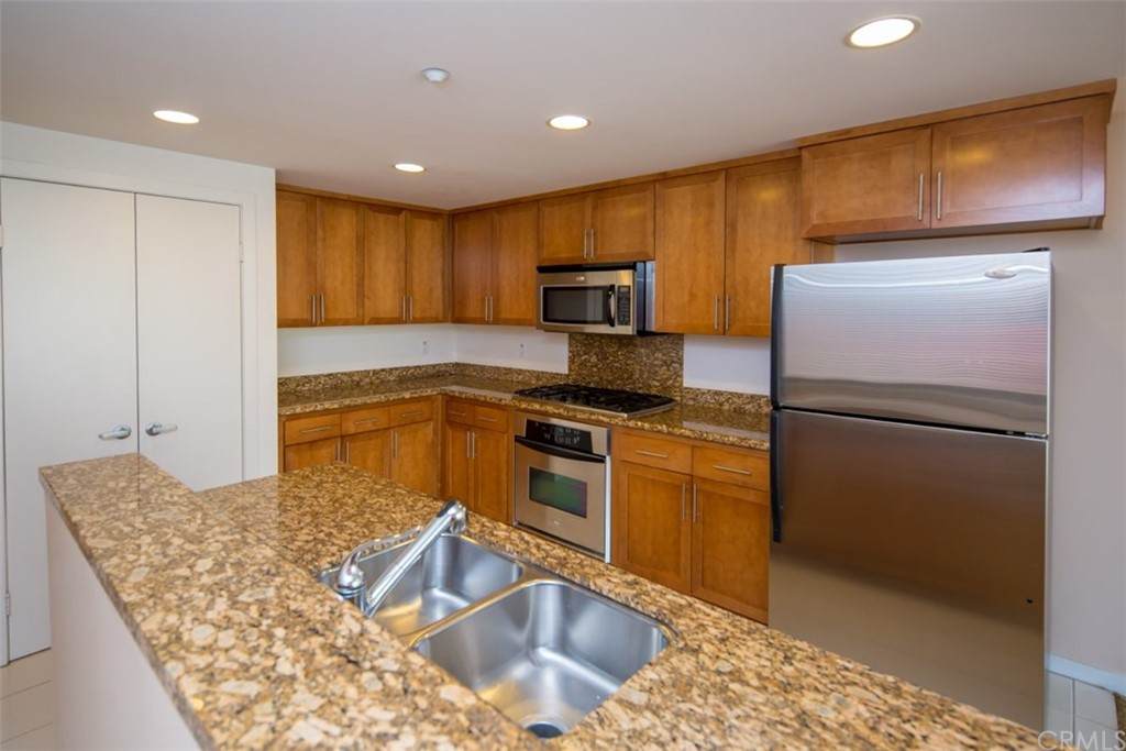 400 Ocean Boulevard - Photo 1