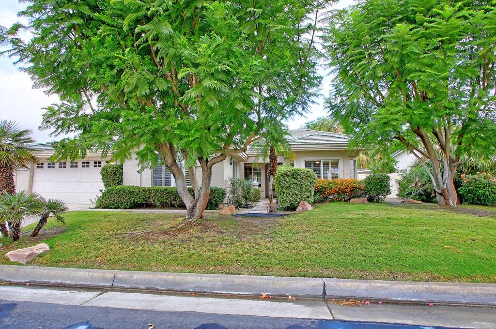 47 Sutton Place - Photo 1