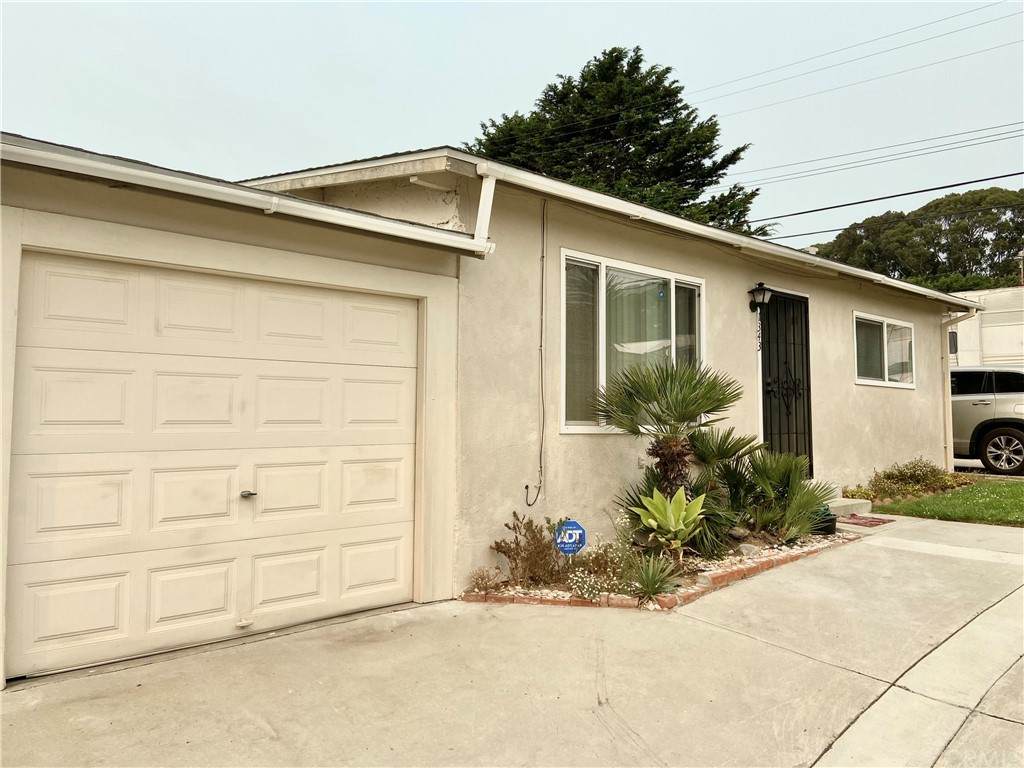 1343 Dewey Drive - Photo 1