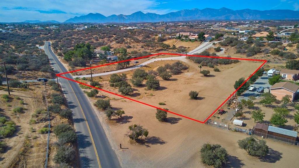 7058 Oak Hill Road - Photo 1