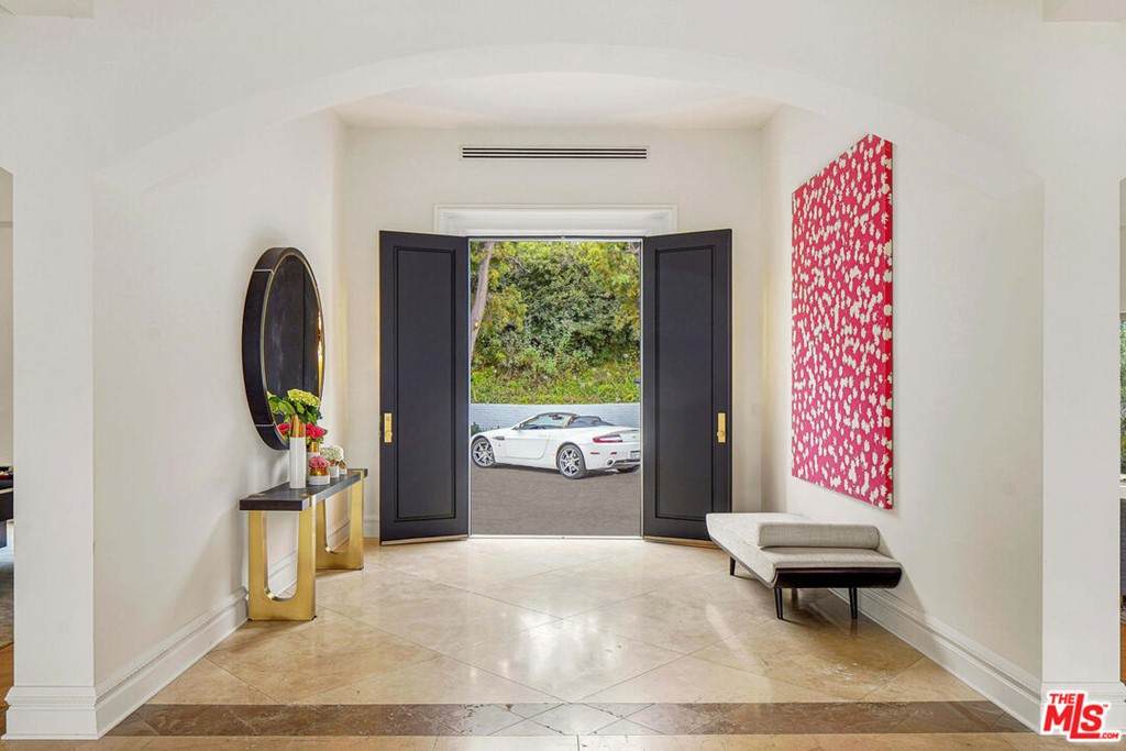 419 Robert Lane - Photo 1